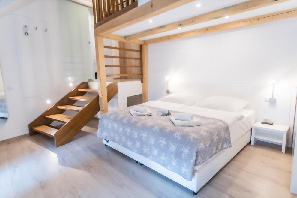 Bed and Breakfast Erhardt Panzio à Sopron Extérieur photo