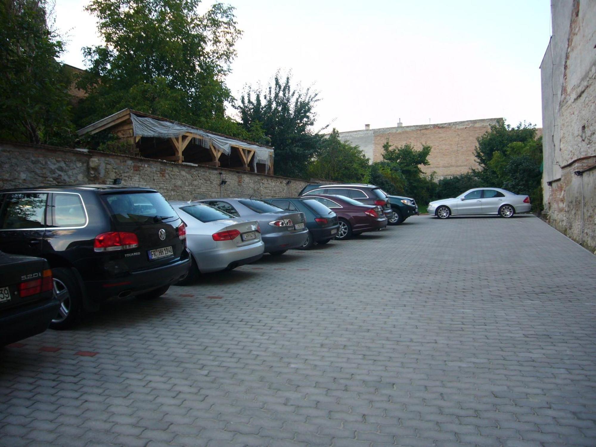 Bed and Breakfast Erhardt Panzio à Sopron Extérieur photo